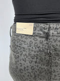 NYDJ Size 14W Charcoal & Black Leopard Print Pants
