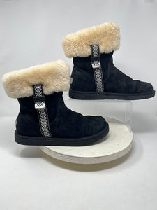 Ugg Size 10 Black & Cream Embroidered Winter Boots