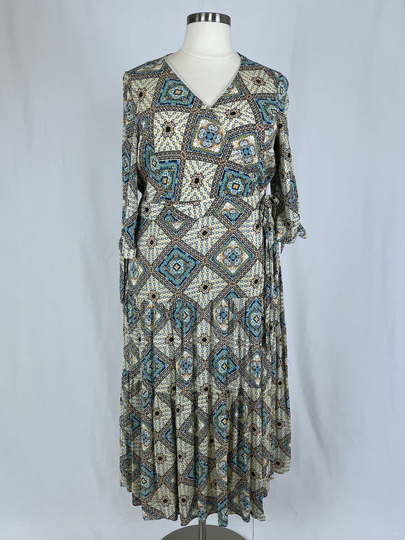Skies Are Blue Size 2X (22) Cream Patchwork Bohemian Dress