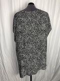 Torrid Size 4 (26) Black & White Shirt