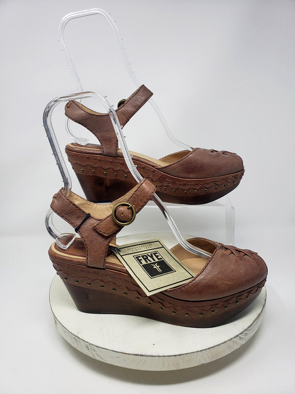 Frye Size 11 Brown Studded Wedge Sandals NWOB