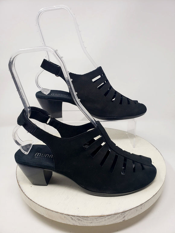 Munro Size 10 W Black Heeled Sandals