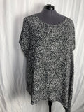 Torrid Size 4 (26) Black & White Shirt